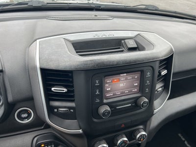 2020 RAM 1500 Big Horn Crew Cab 4x4 5'7" Box