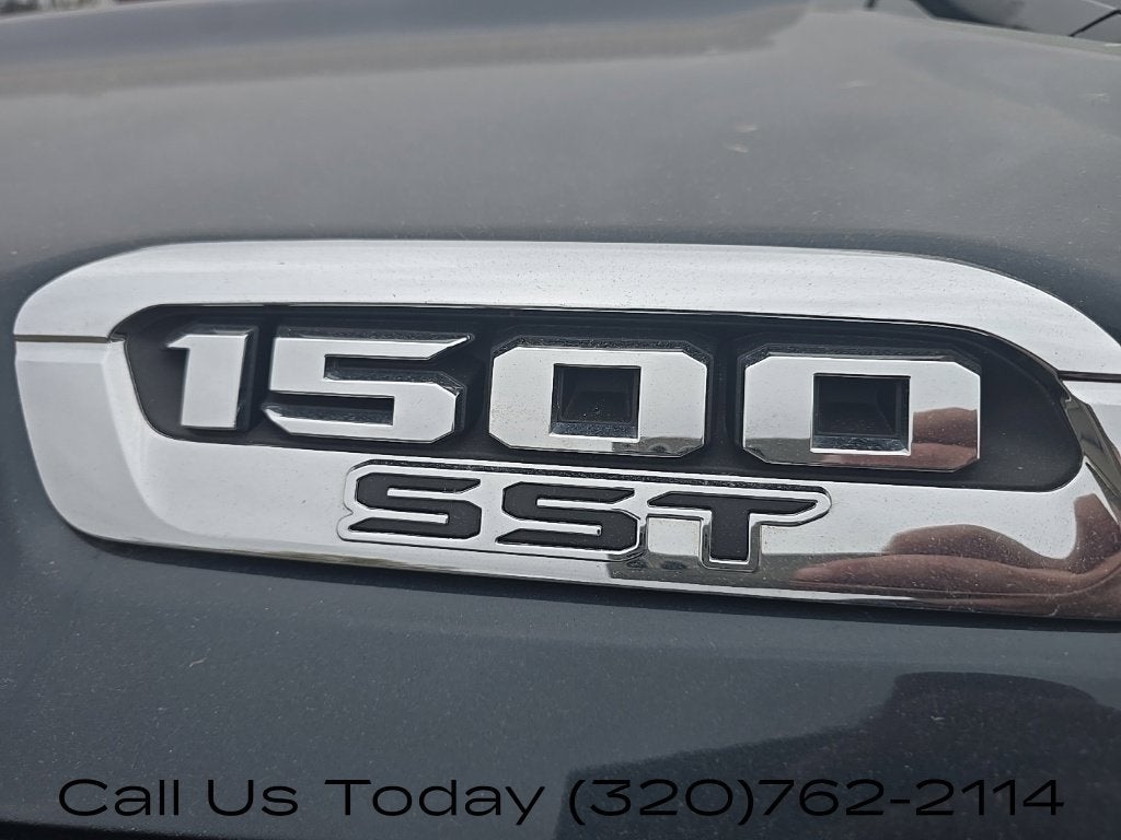 2025 RAM 1500 Big Horn Crew Cab 4x4 5'7" Box