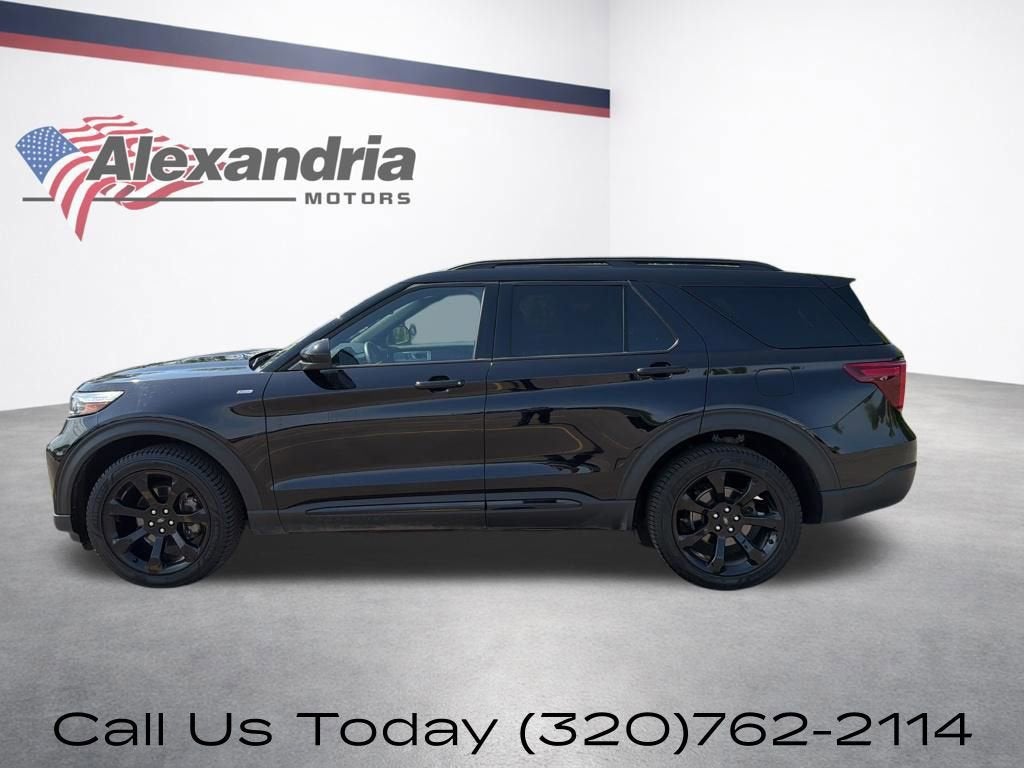 2024 Ford Explorer ST-Line