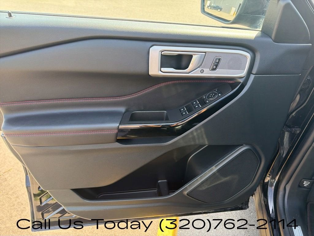 2024 Ford Explorer ST-Line