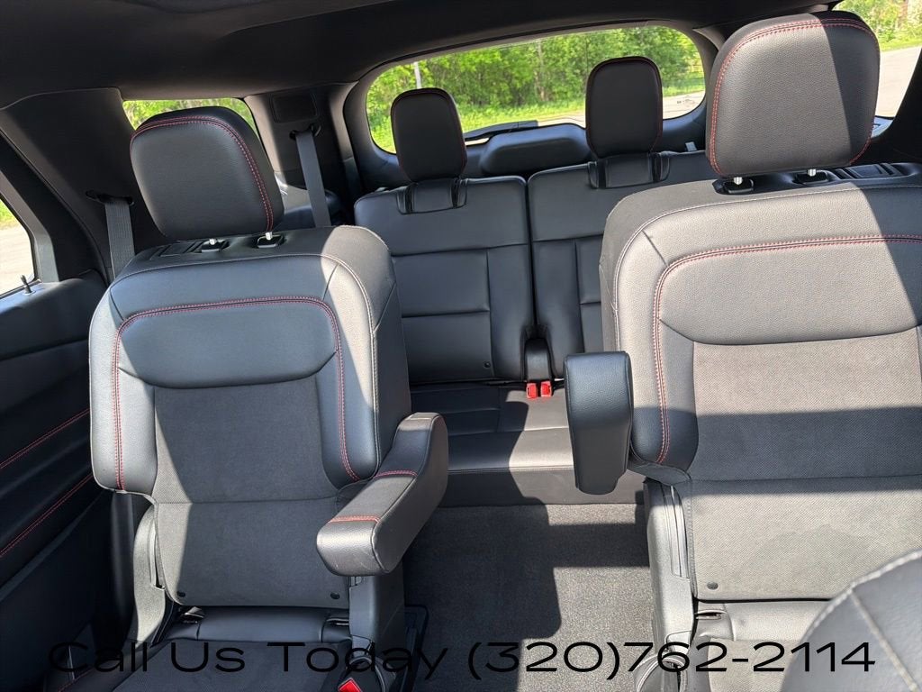 2024 Ford Explorer ST-Line