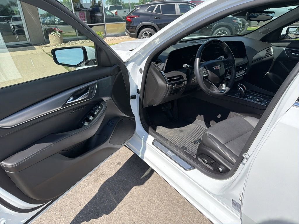 2025 Cadillac CT5 Premium Luxury
