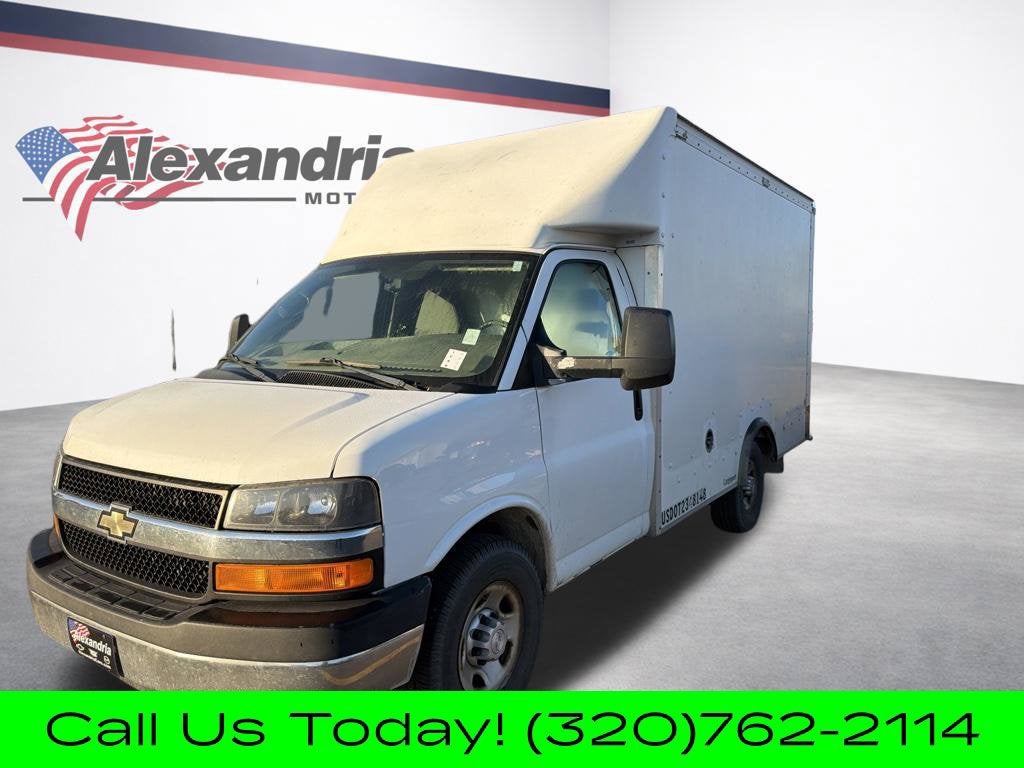 2015 Chevrolet Express Cutaway 3500 3500