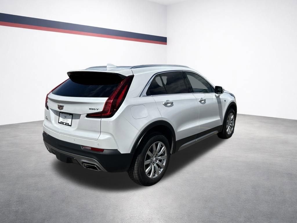 2023 Cadillac XT4 Premium Luxury