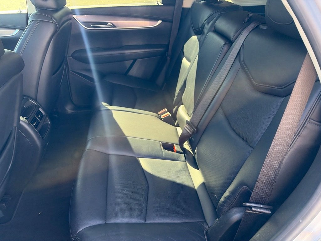 2017 Cadillac XT5 Luxury FWD