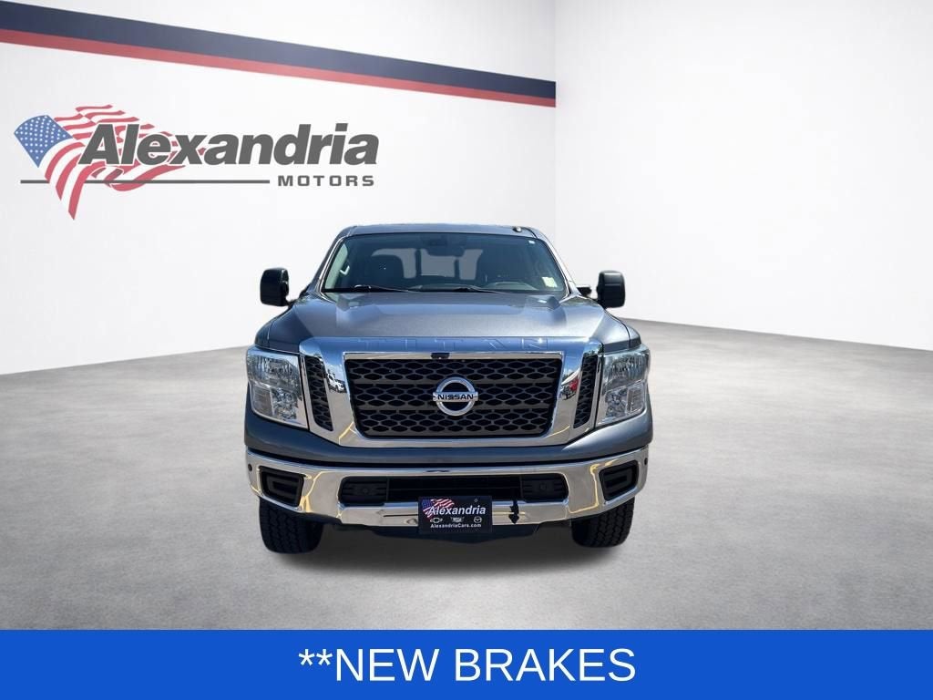 2018 Nissan TITAN XD SV Diesel
