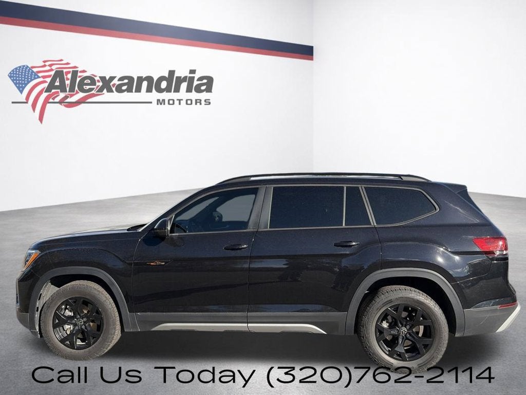 2024 Volkswagen Atlas 2.0T Peak Edition SE w/Technology