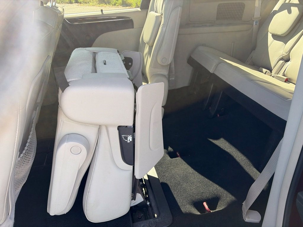 2013 Chrysler Town & Country Limited