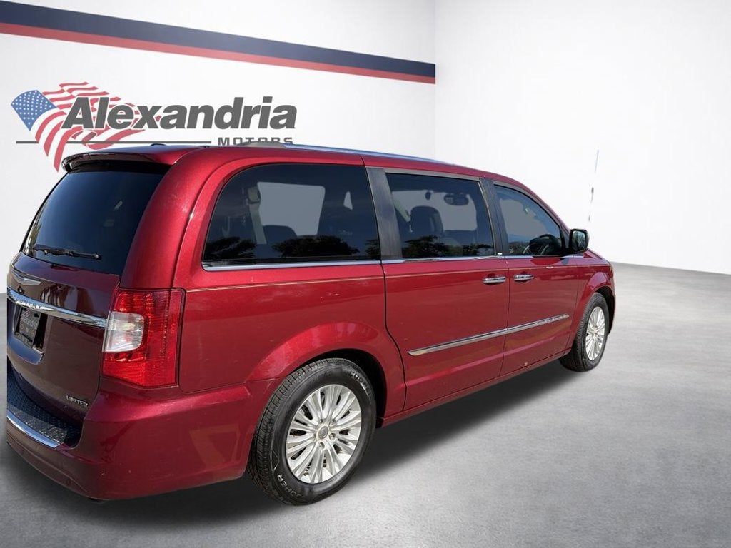 2013 Chrysler Town & Country Limited