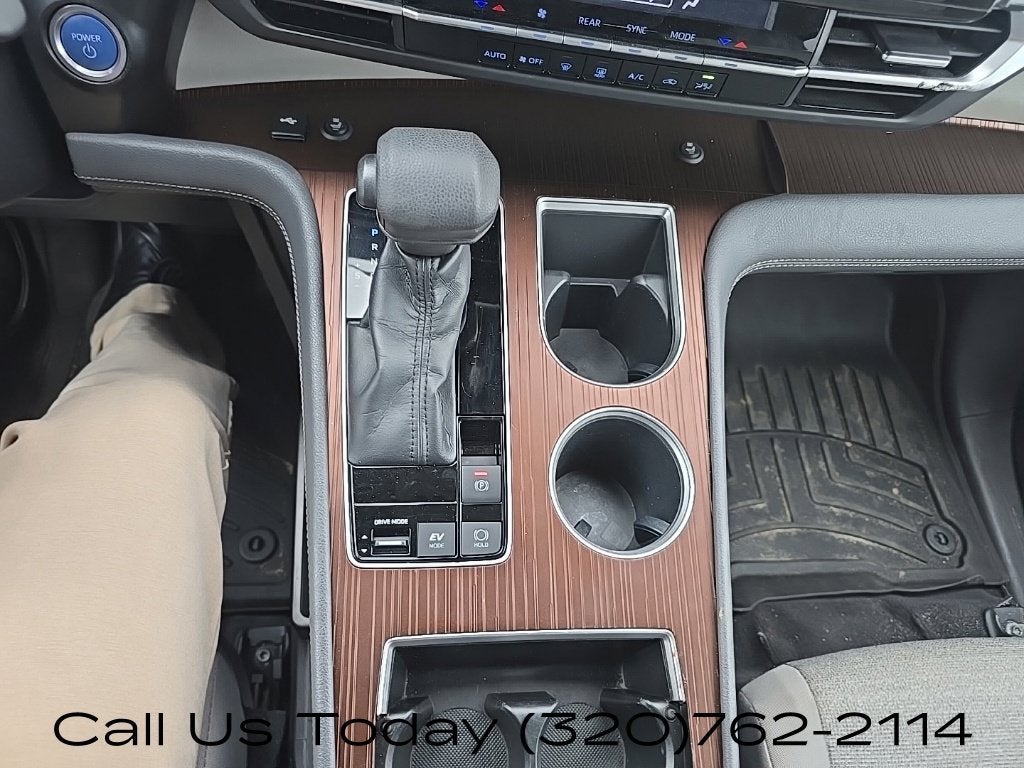 2022 Toyota Sienna LE