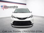 2022 Toyota Sienna LE