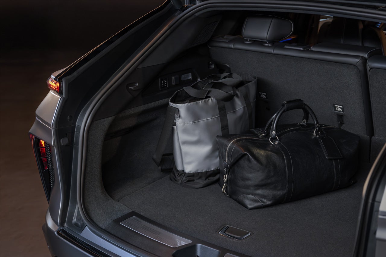 Passenger View of the Advanced 33 Infotainment Screen in the 2025 Cadillac XT5